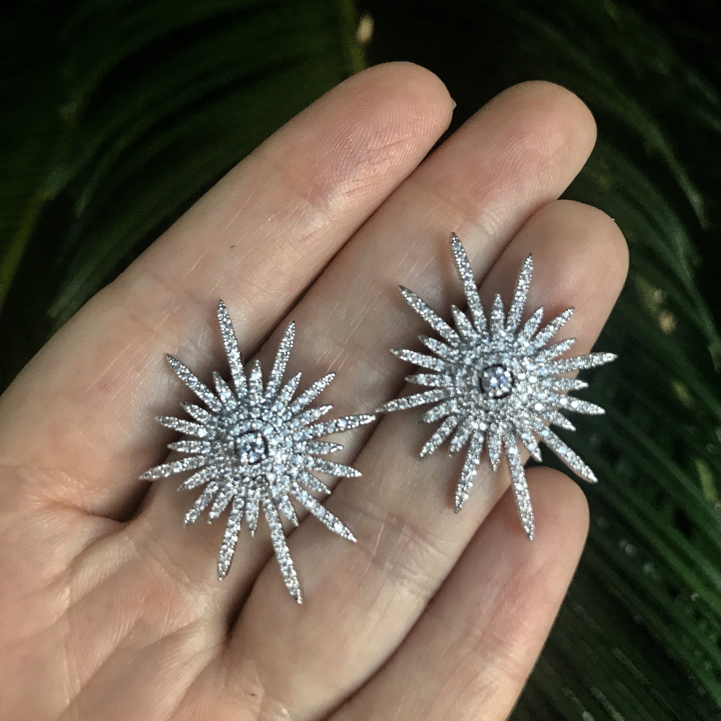 Arete de rodio con zirconias de ESTRELLA GRANDE