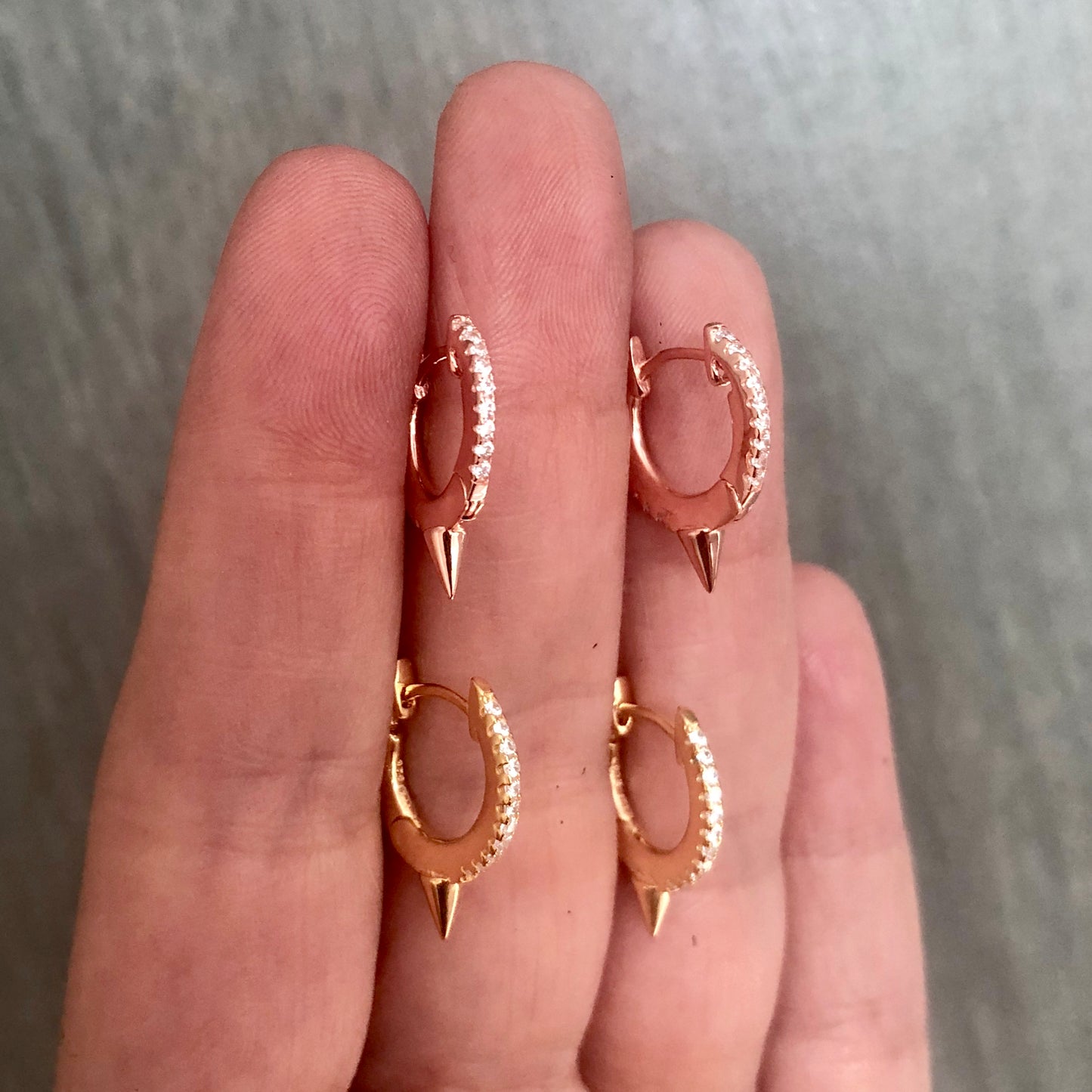 Arracada de plata .925 con PICO y ZIRCONIAS