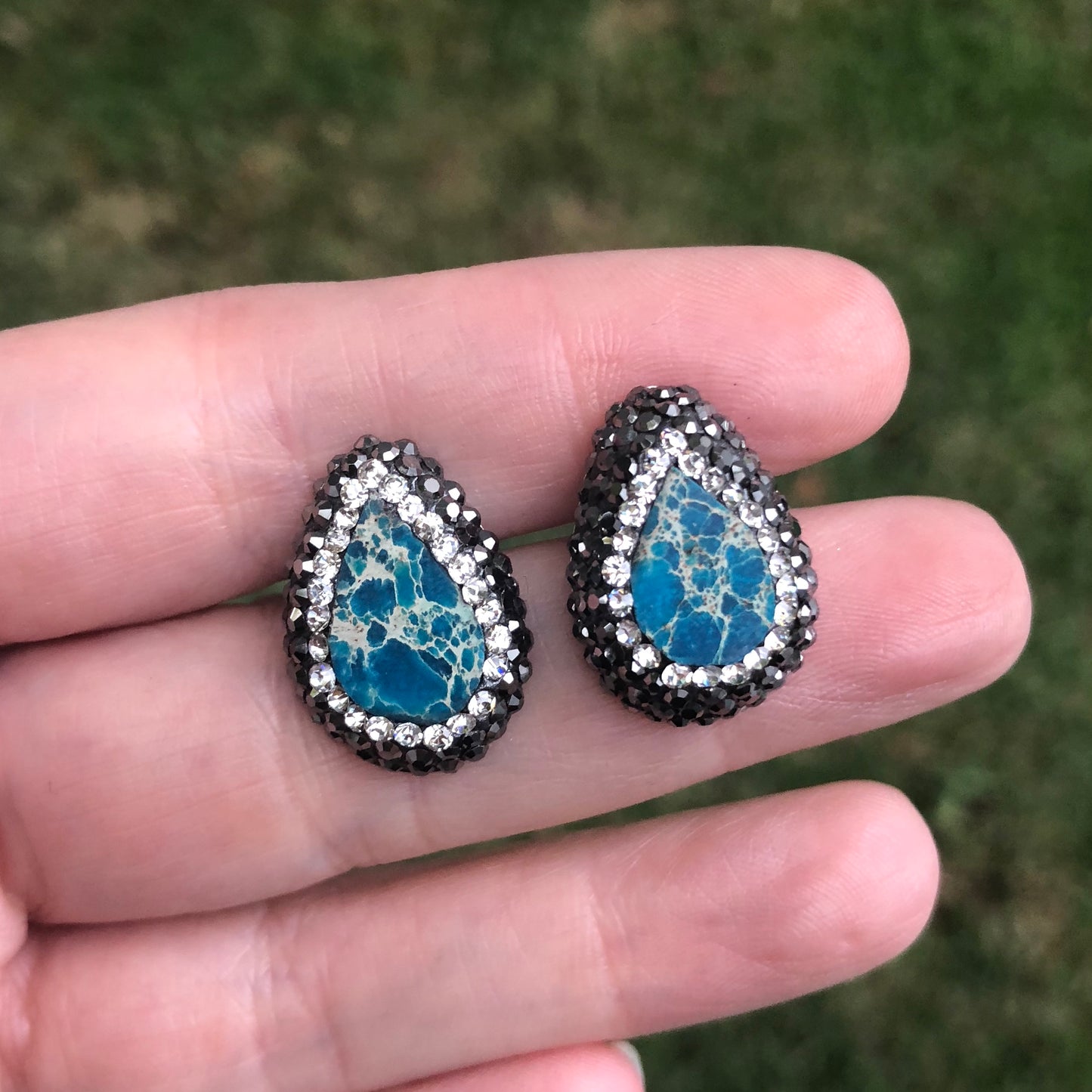 Arete de plata de GOTA de PIEDRA NATURAL y CRISTALES