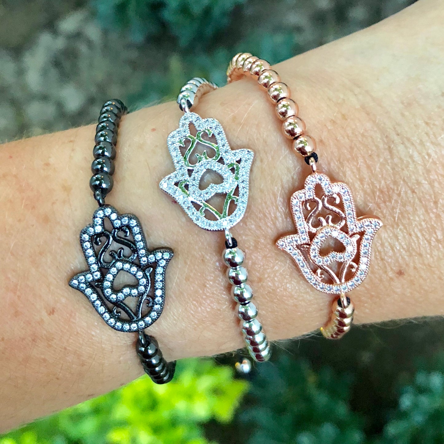 Pulseras AJUSTABLES de bolitas de ACERO INOXIDABLE con MANO con ZIRCONIAS