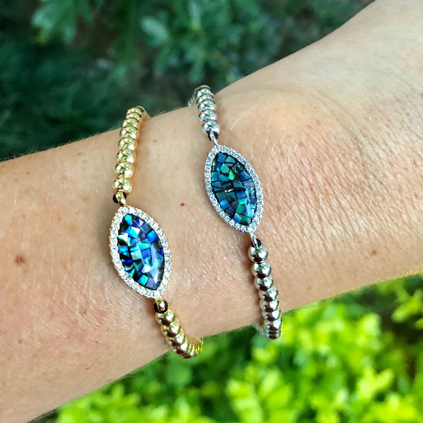 Pulseras AJUSTABLES de bolitas de ACERO INOXIDABLE con OVALO de CONCHA ABULON