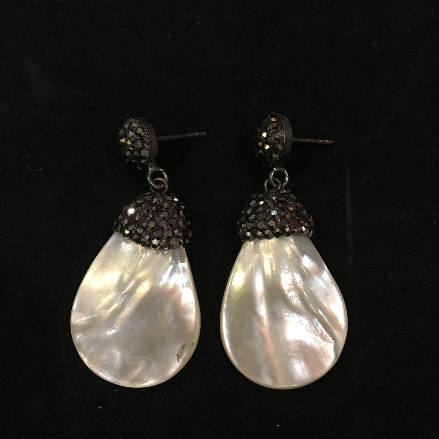 Arete de plata de MADRE PERLA de GOTA Con Cristales