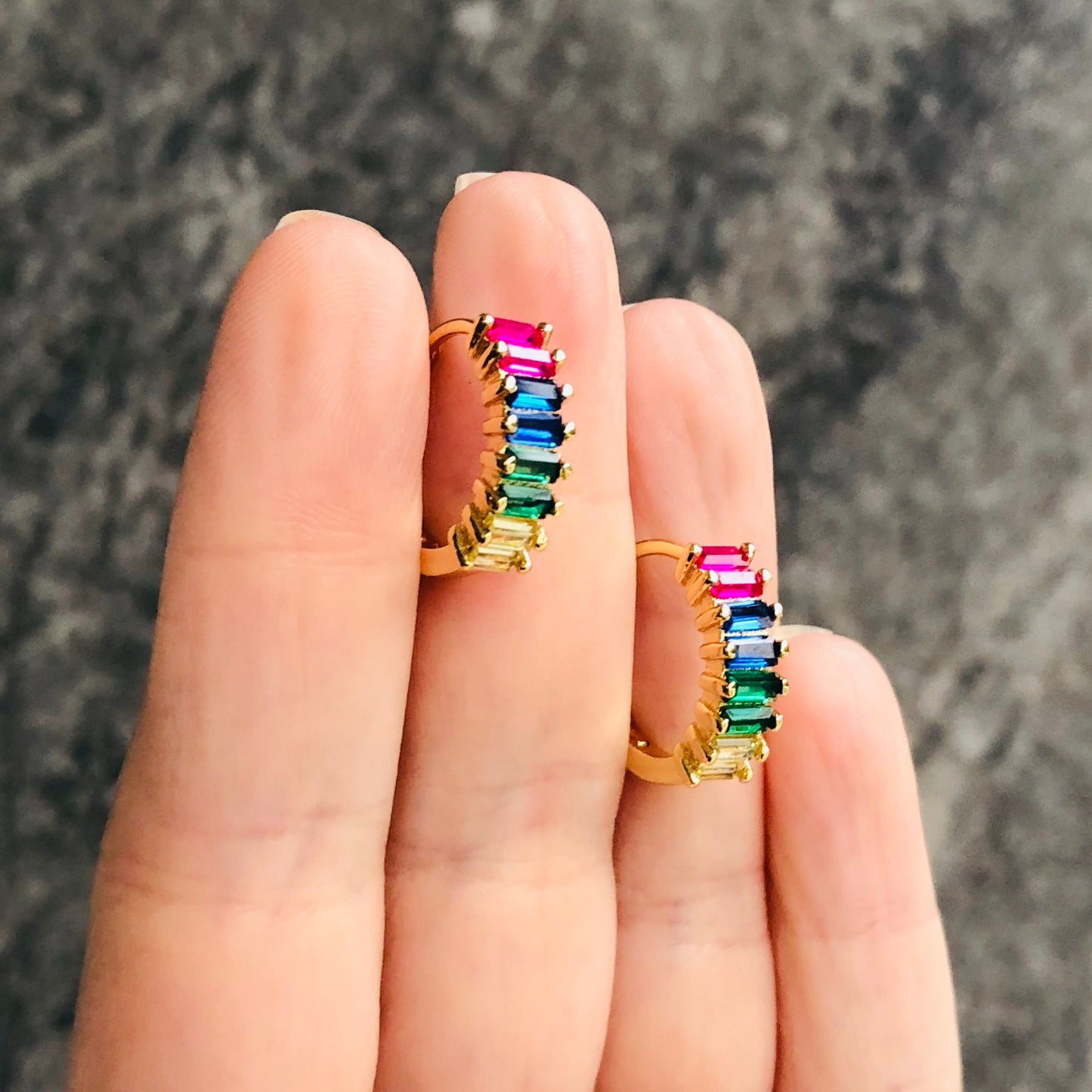 Arracadas con BAGUETTES de ZIRCONIAS de COLORES