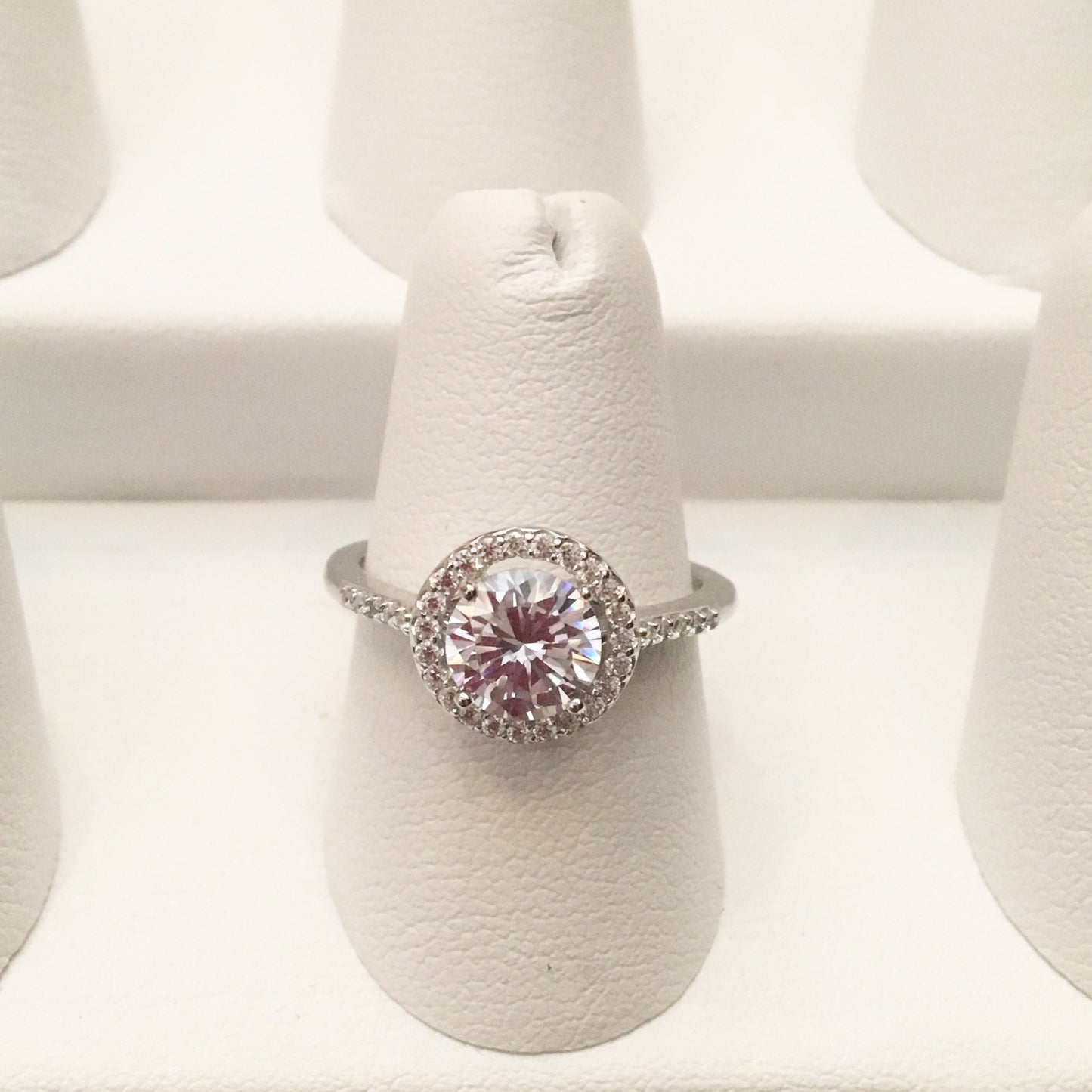Anillo de plata con ZIRCONIAS