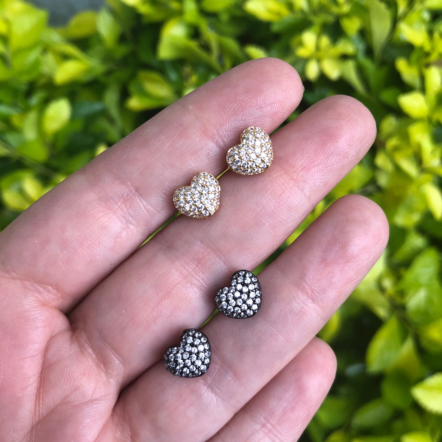 Arete broquel de CORAZON con ZIRCONIAS