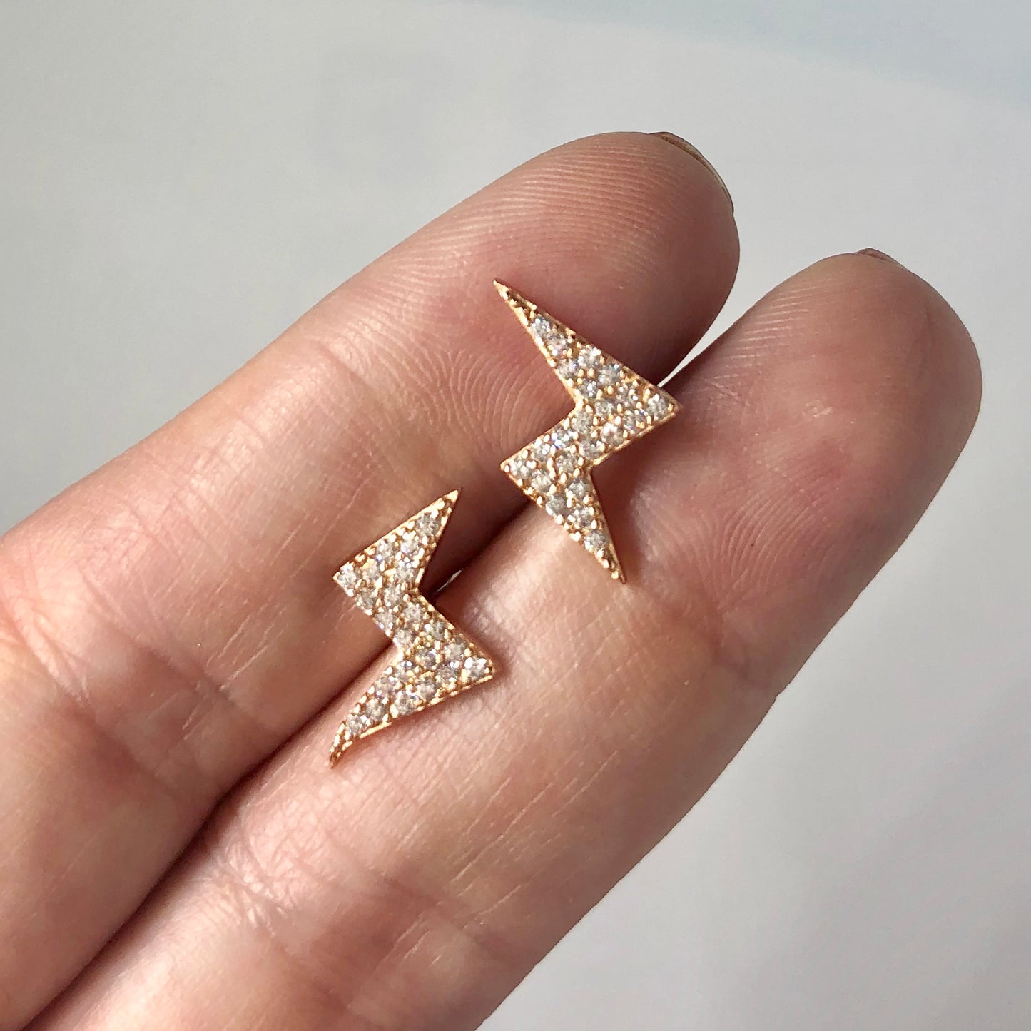 Arete de plata .925 de RAYO con ZIRCONIAS