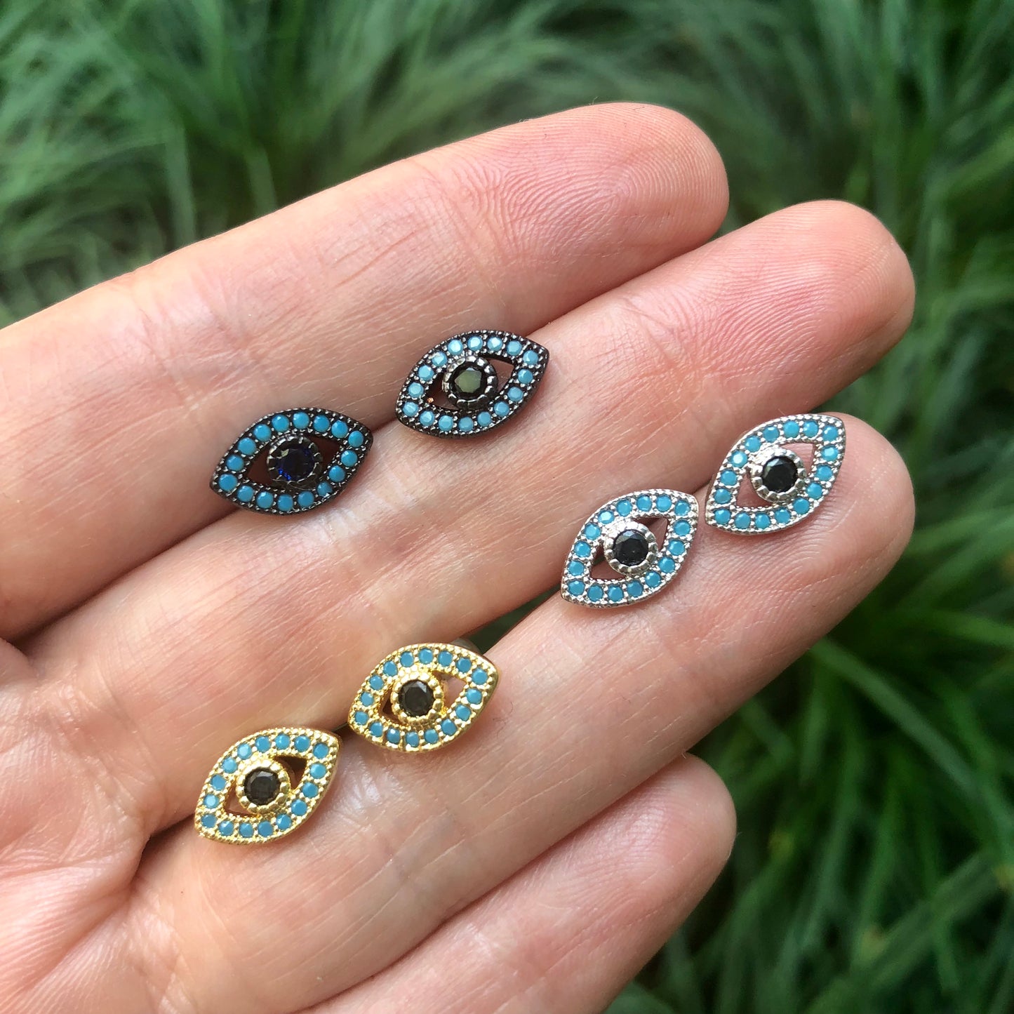 Arete (Broquel) de OJITO y TURQUESAS