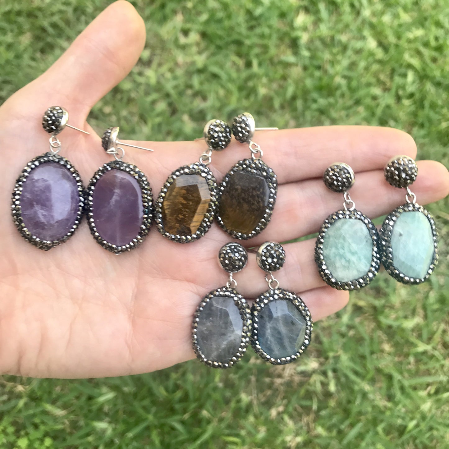 Aretes de PIEDRA NATURAL con hematita y cristales