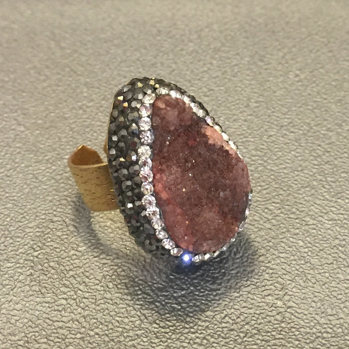 Anillo de Piedra Natural y Cristales