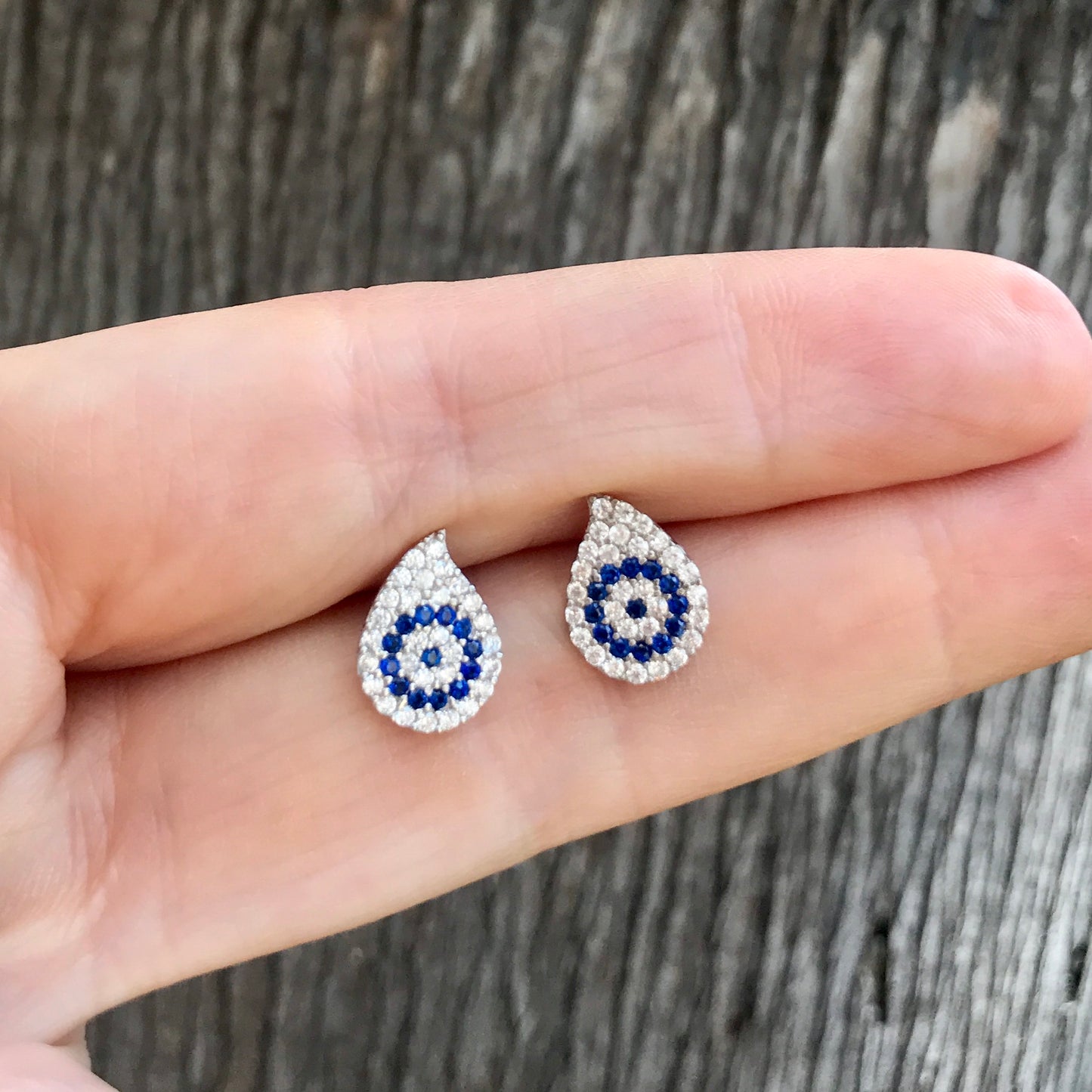 Arete (Broquel) de plata .925 con OJITO