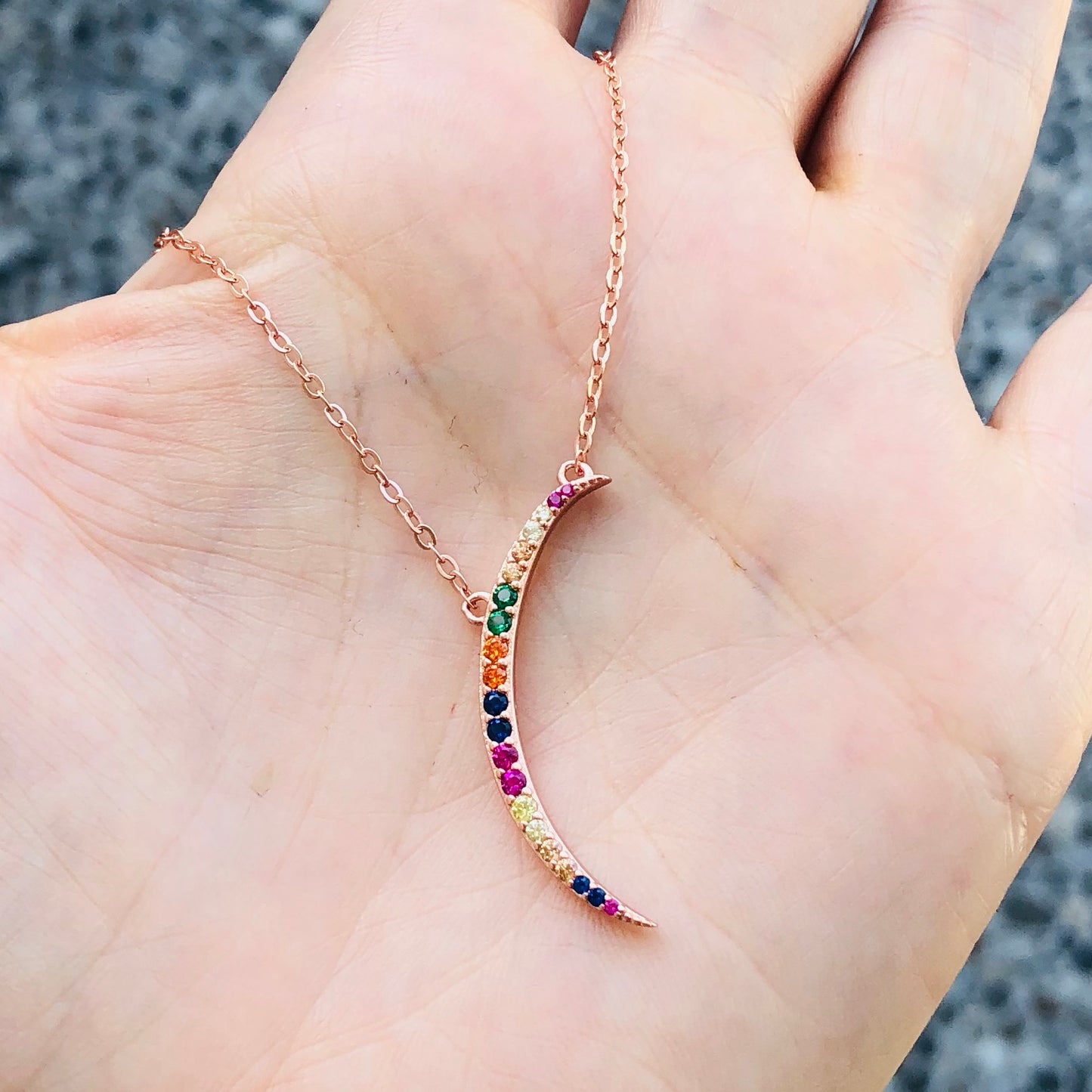 Cadenita CHOKER de plata .925 con LUNA con PIEDRITAS de COLORES