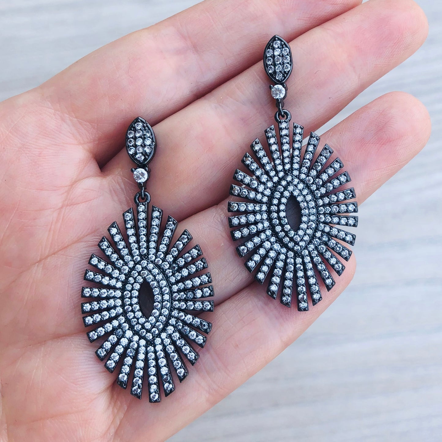 Aretes de rodio de OVALO con ZIRCONIAS