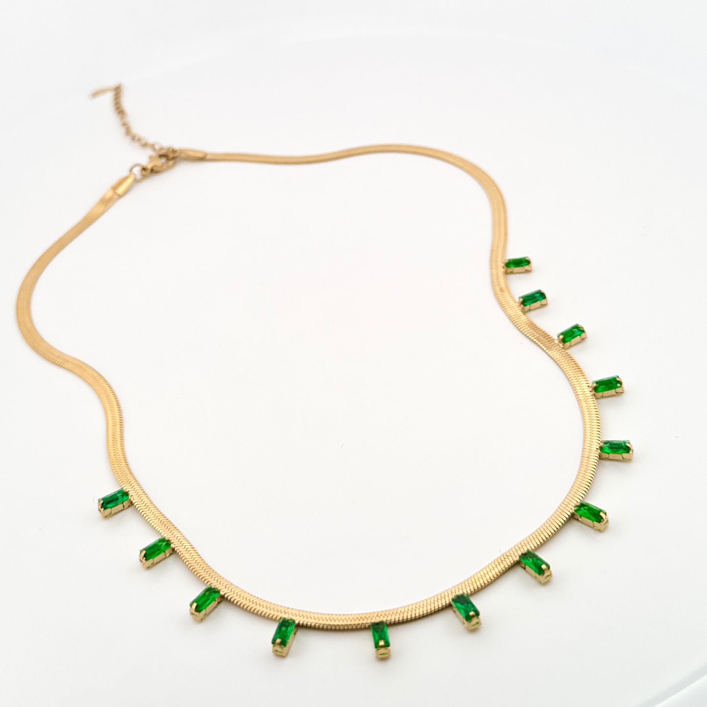 Collar con ZIRCONIAS verdes