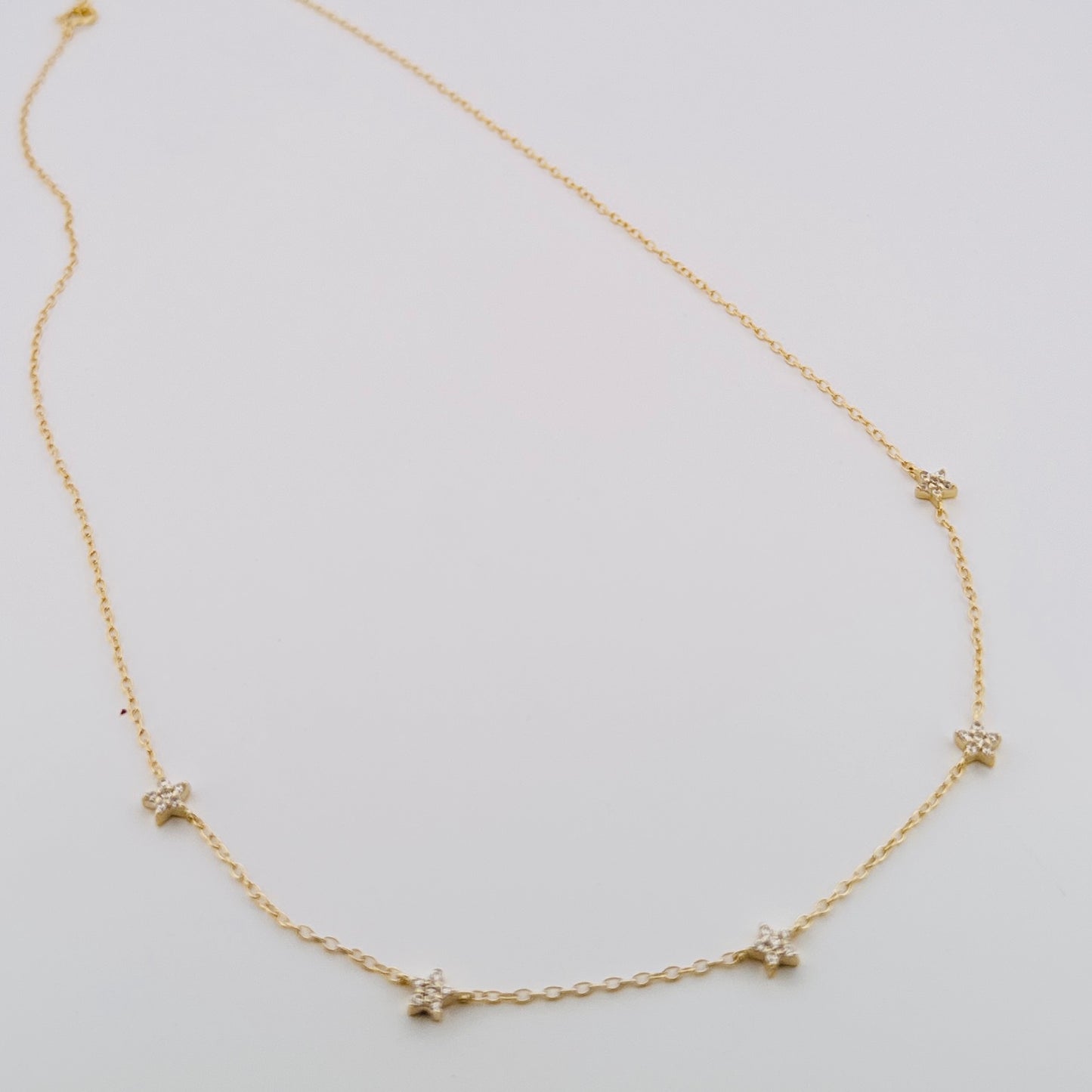 Cadenita de plata con ESTRELLITAS