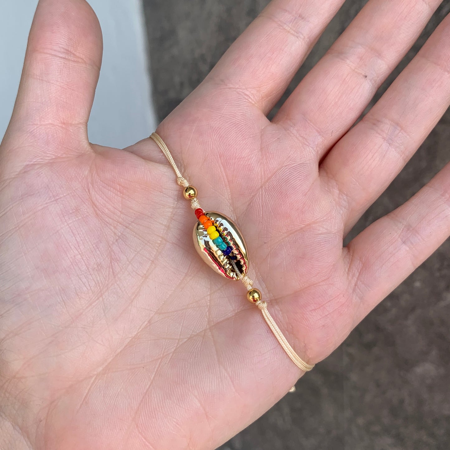 Pulseras ajustables con colores