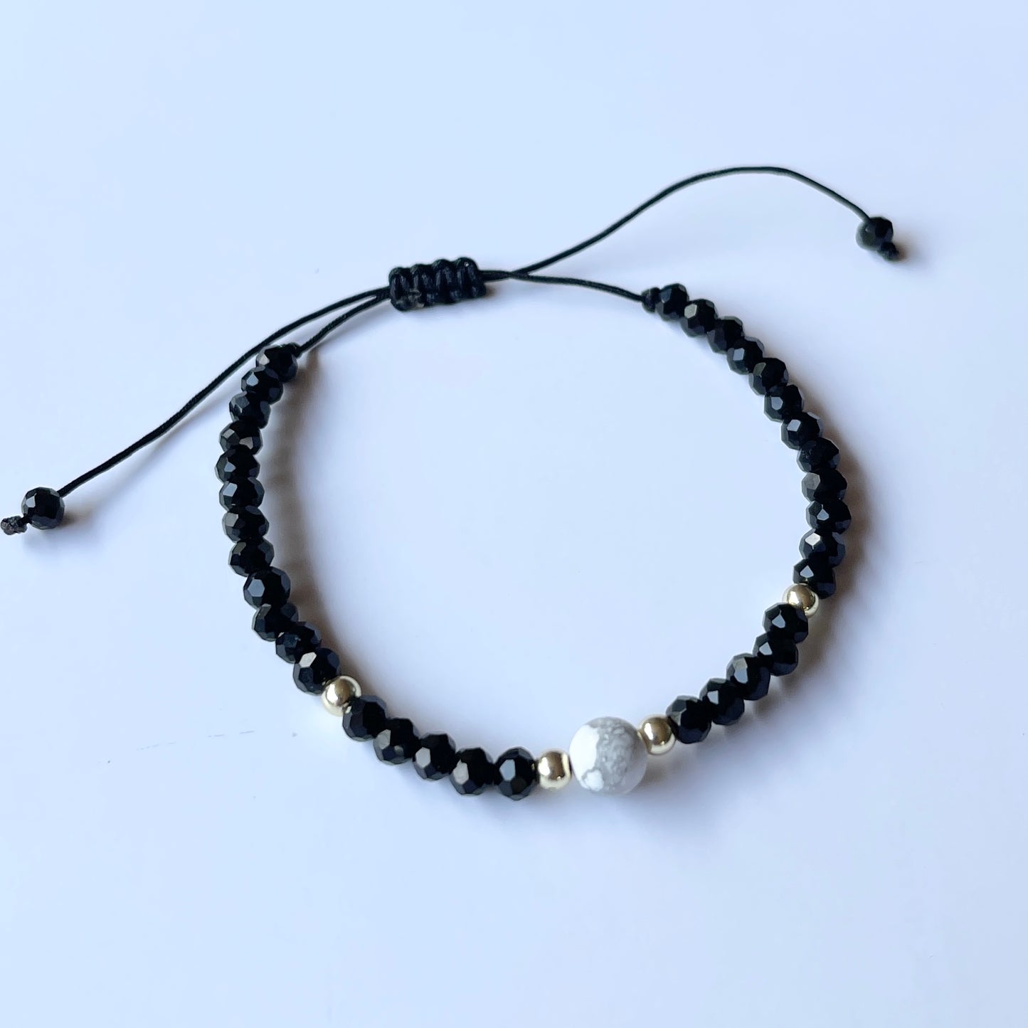 Pulseras ajustables con piedrita