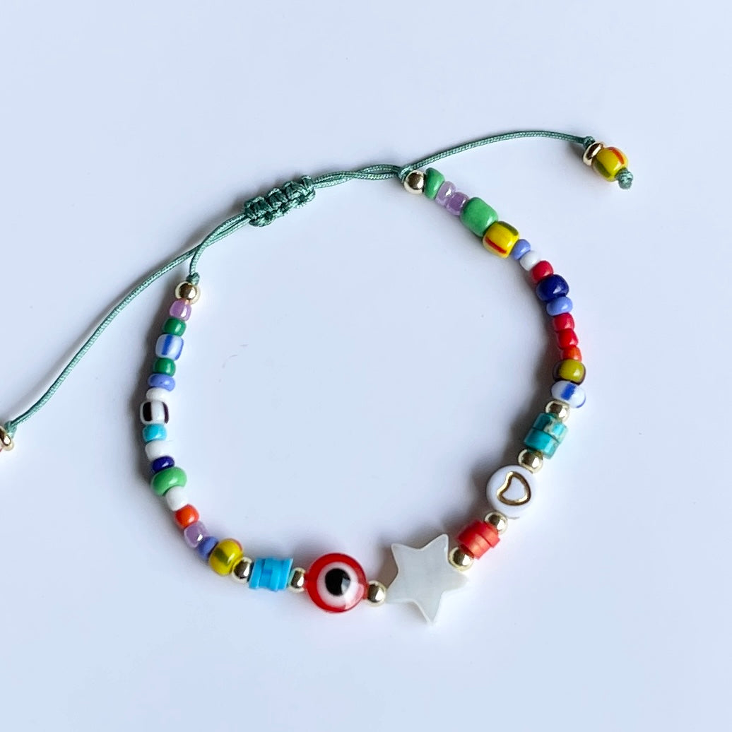 Pulseras ajustables de colores