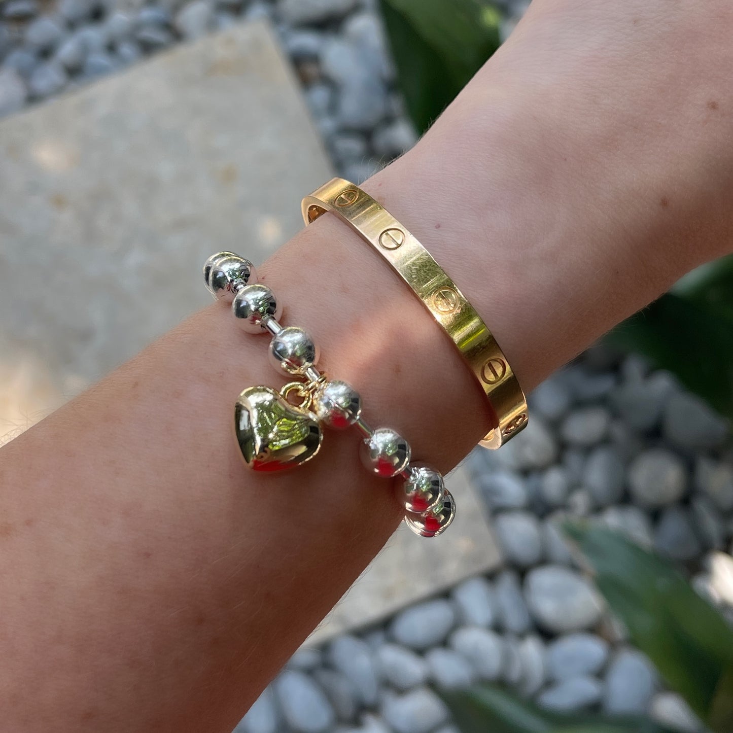 Pulsera de plata con dije de CORAZON