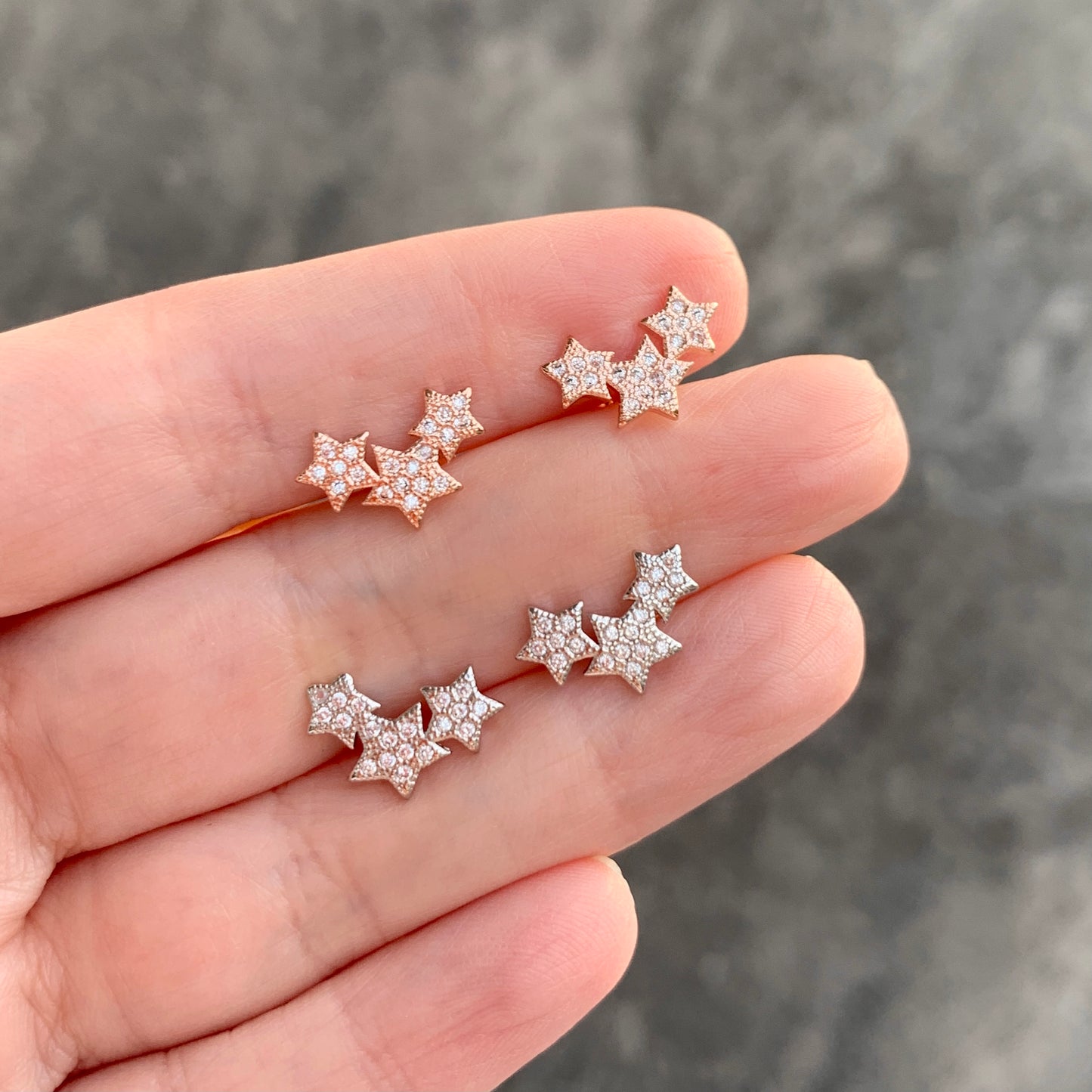 Aretes de PLATA de TRIPLE ESTRELLA cubierto con ZIRCONIAS