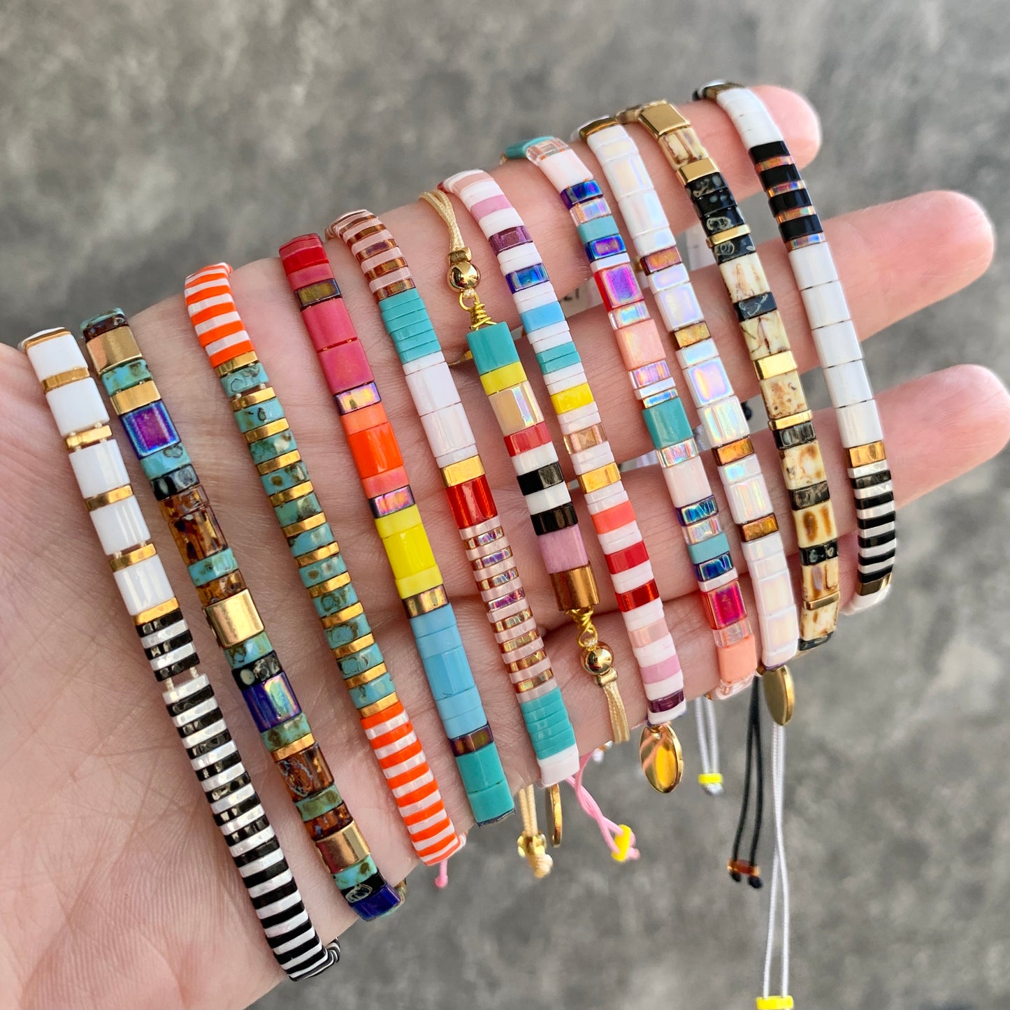 Pulseras AJUSTABLES de Diferentes Estilos
