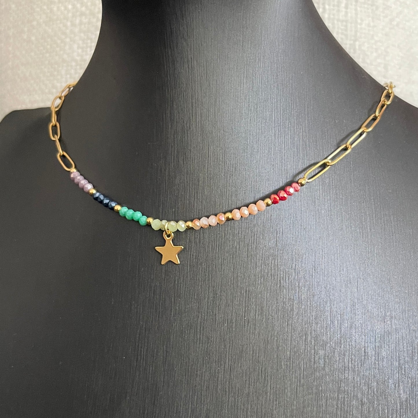 Collar con dije de ESTRELLA