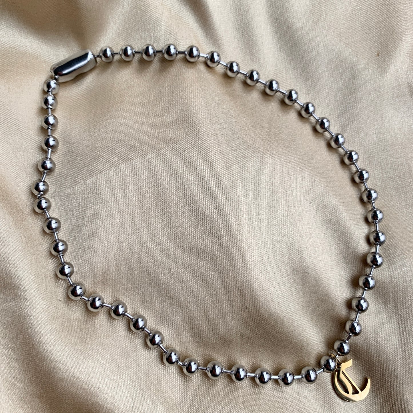 Cadena de ACERO de bolitas con INICIAL DORADA