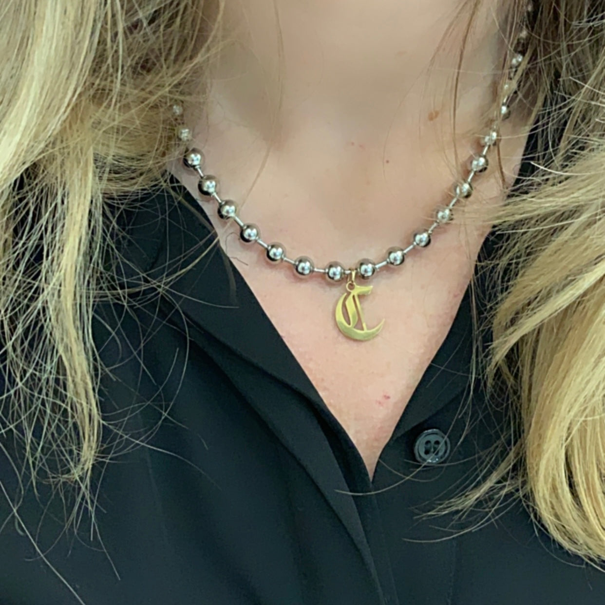 Cadena de ACERO de bolitas con INICIAL DORADA