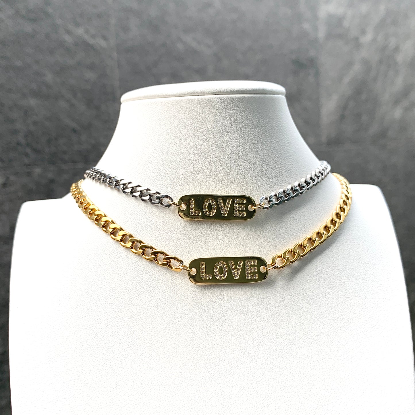 Cadena de ACERO con placa DORADA LOVE