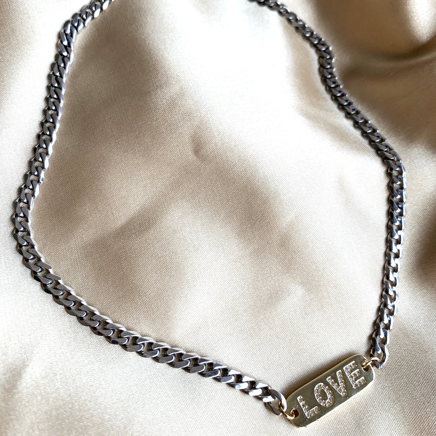 Cadena de ACERO con placa DORADA LOVE