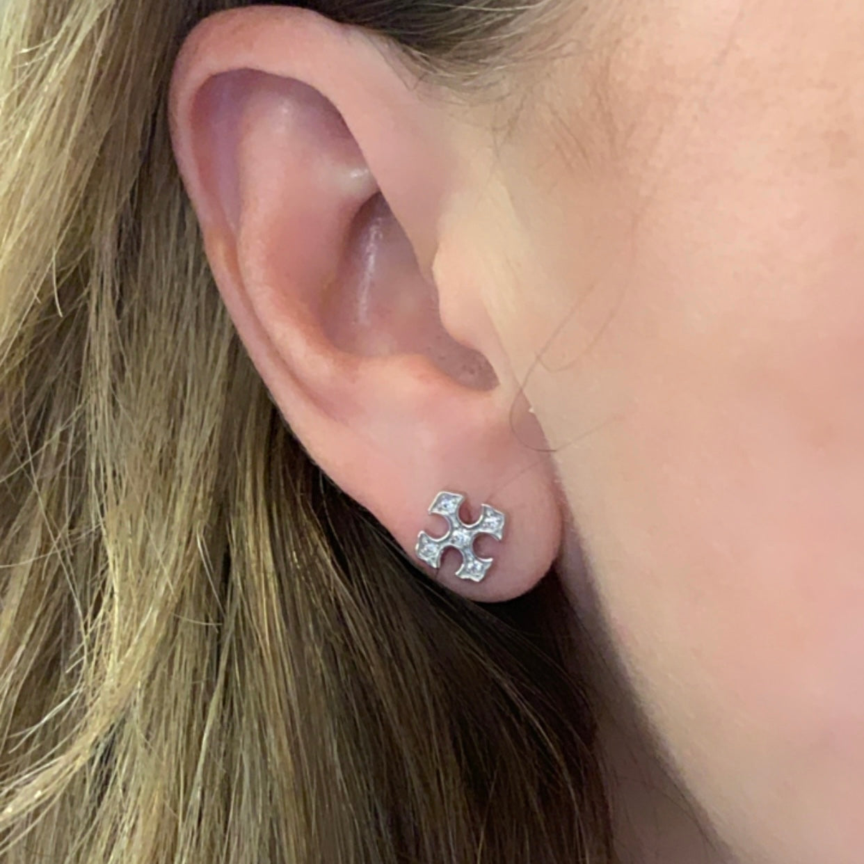 Aretes de plata de CRUZ con ZIRCONIAS