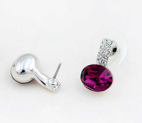 Arete de Ovalo con Mini Swarovski