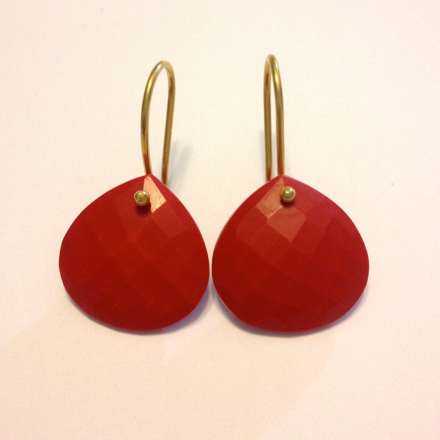 Arete de PLATA con Piedra de GOTA sin Bisel