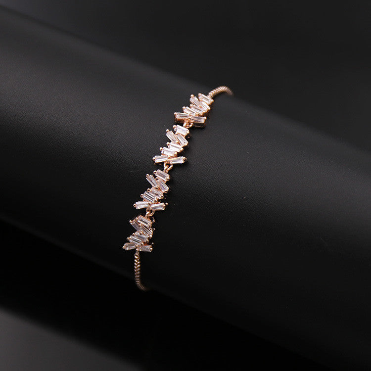 Pulsera Ajustable de RECTANGULOS CHUECOS de zirconias