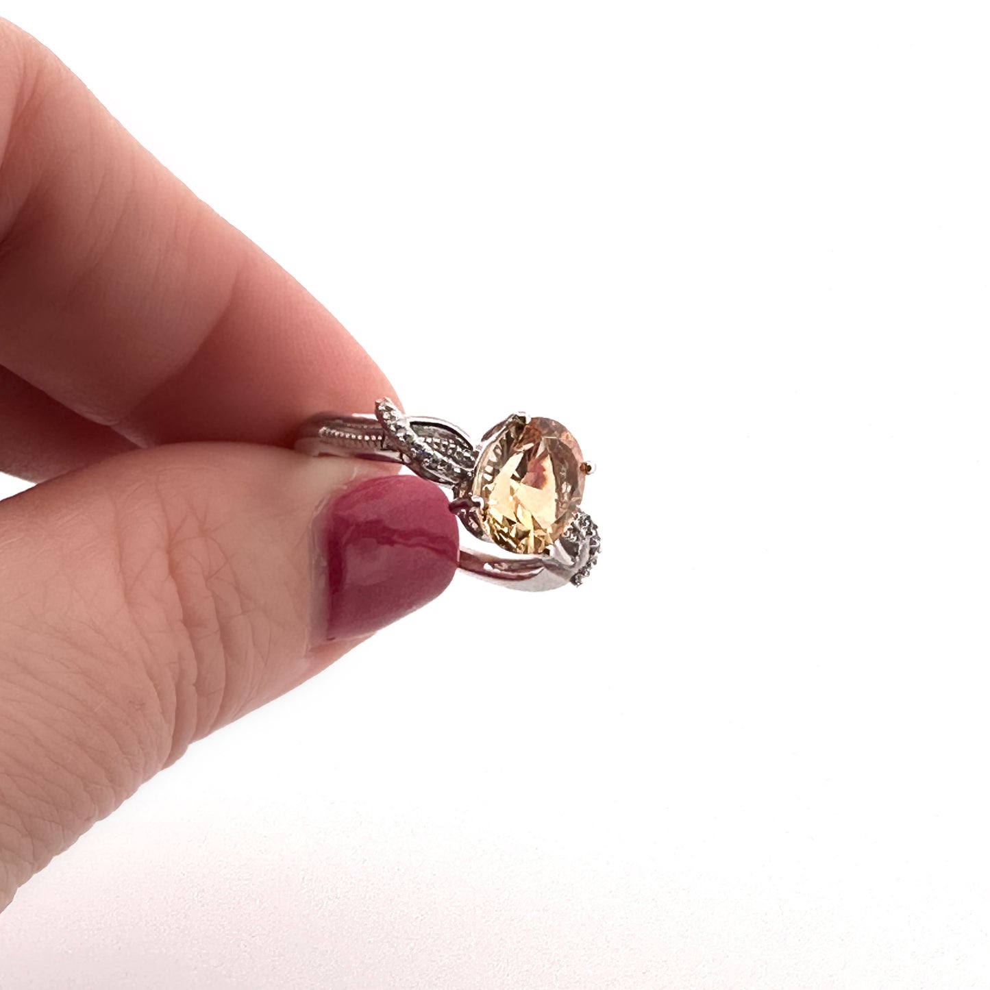 Anillo de ORO con Diamantes y Citrina