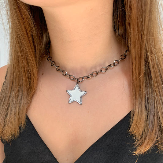 Cadena con dije de ESTRELLA BLANCA