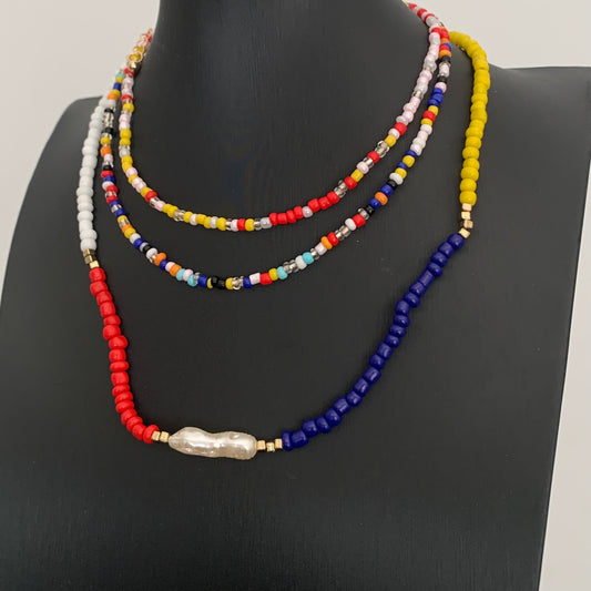 Set de 3 collares de colores con perla alargada
