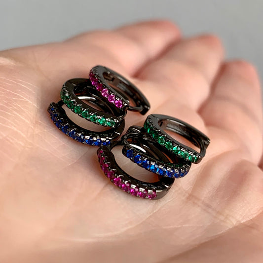 Arracada negra con ZIRCONIAS de COLORES