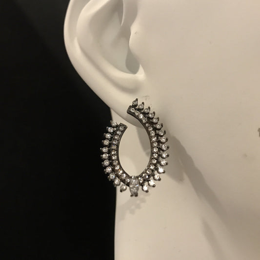 Aretes de plata con ZIRCONIAS de OVALO INCOMPLETO