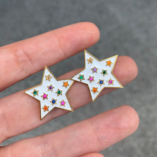 Aretes de ESTRELLA esmaltada con ESTRELLITAS con zirconias de COLOR
