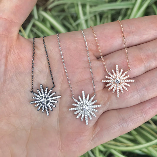 Cadenita de plata con ESTRELLA cubierto de ZIRCONIAS