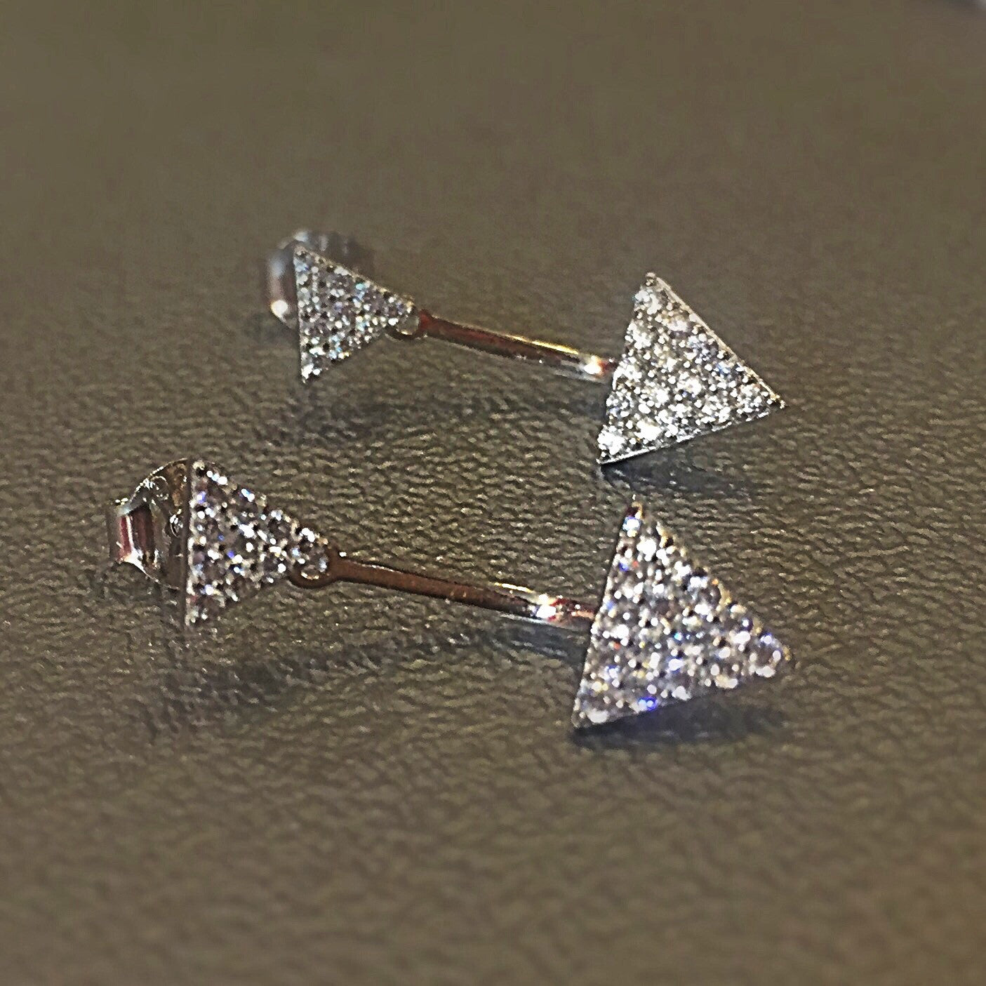 Arete doble con cristales de triangulo